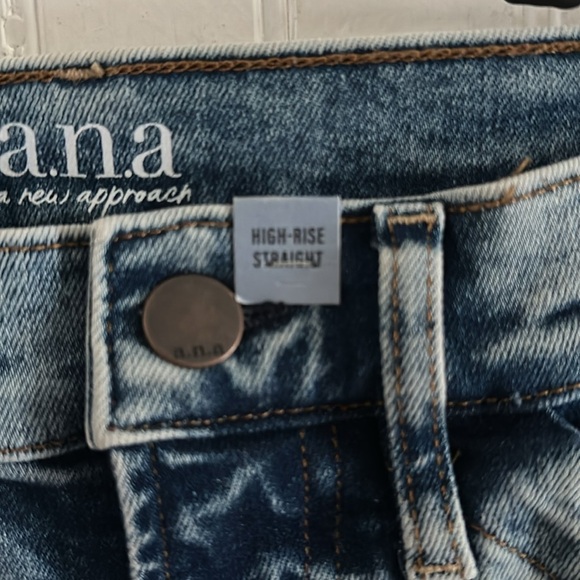 a.n.a Carpenter Cargo Slightly Distressed Blue Jeans sz 6 - Picture 15 of 15